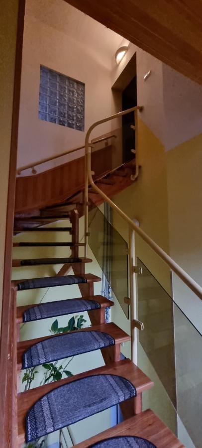 Apartament W Komornikach Коморники Екстериор снимка